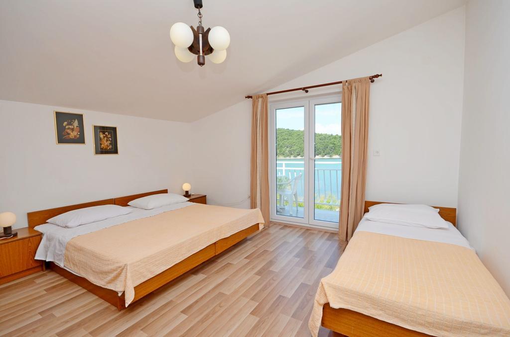 Apartments Vila Punta Jadrtovac Buitenkant foto